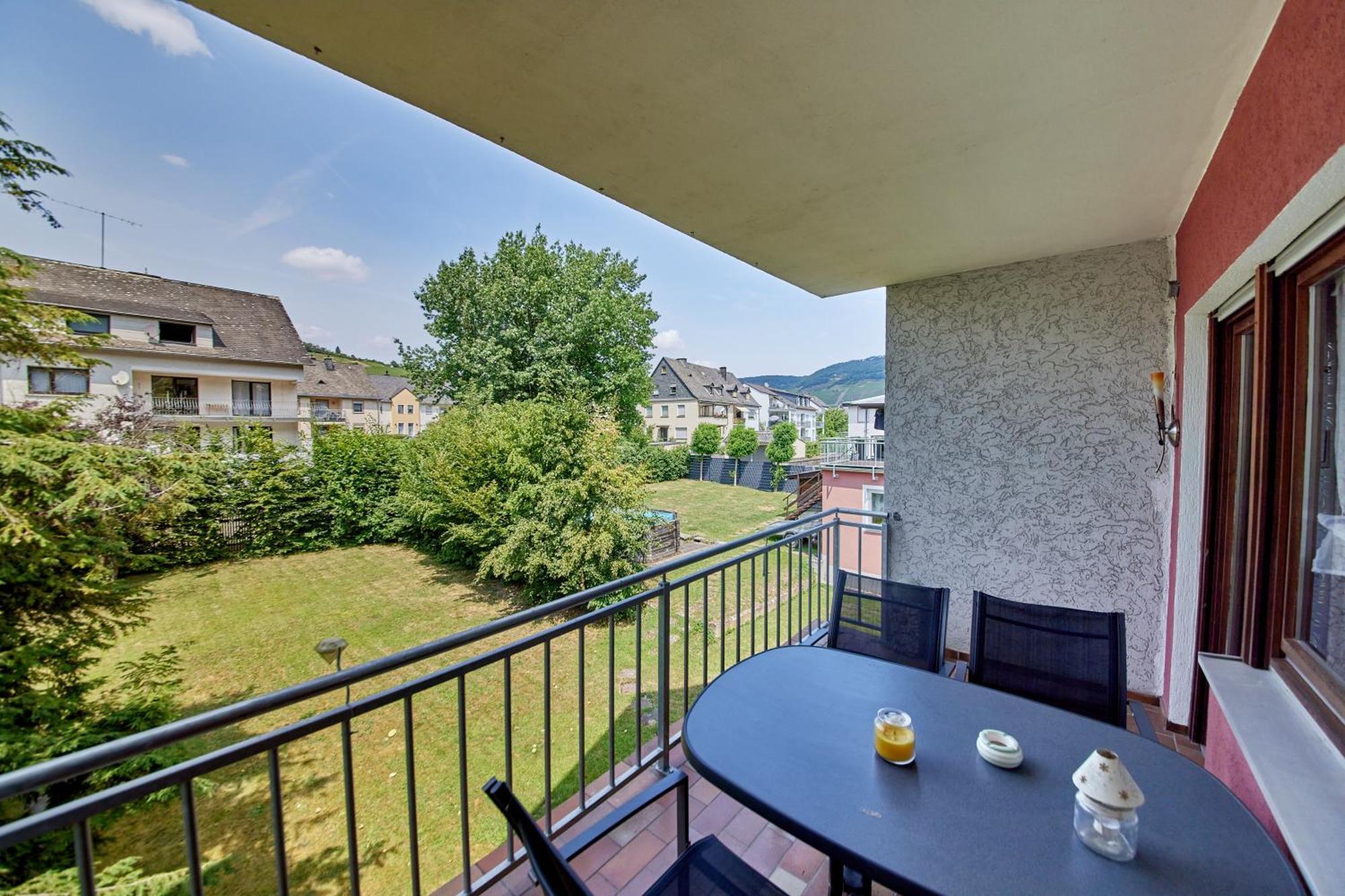 Cafe Rosi Ferienwohnung Bernkastel-Kues Exterior foto
